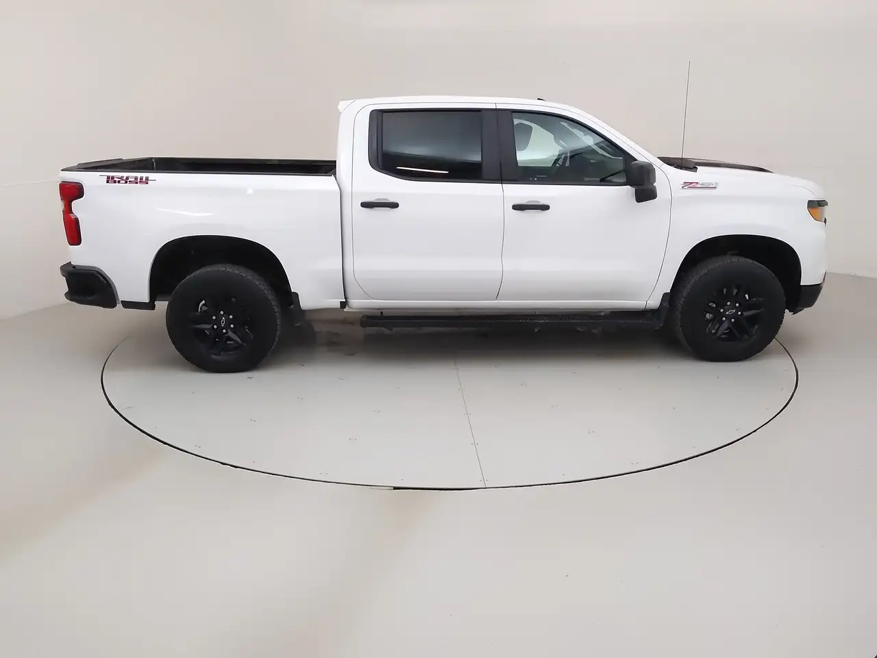 Chevrolet Silverado 1500 - Image 6