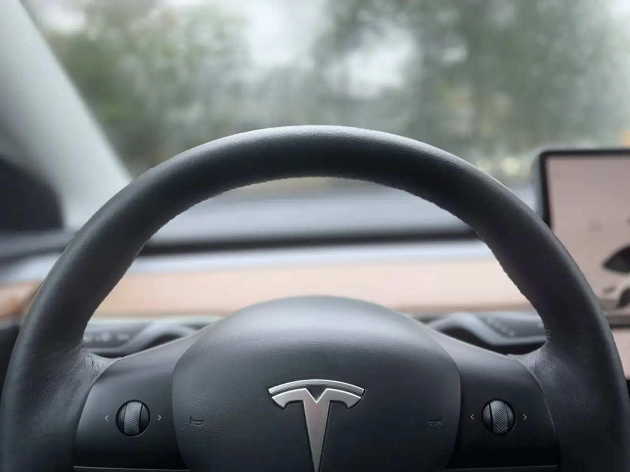 Tesla Model 3 - Image 9