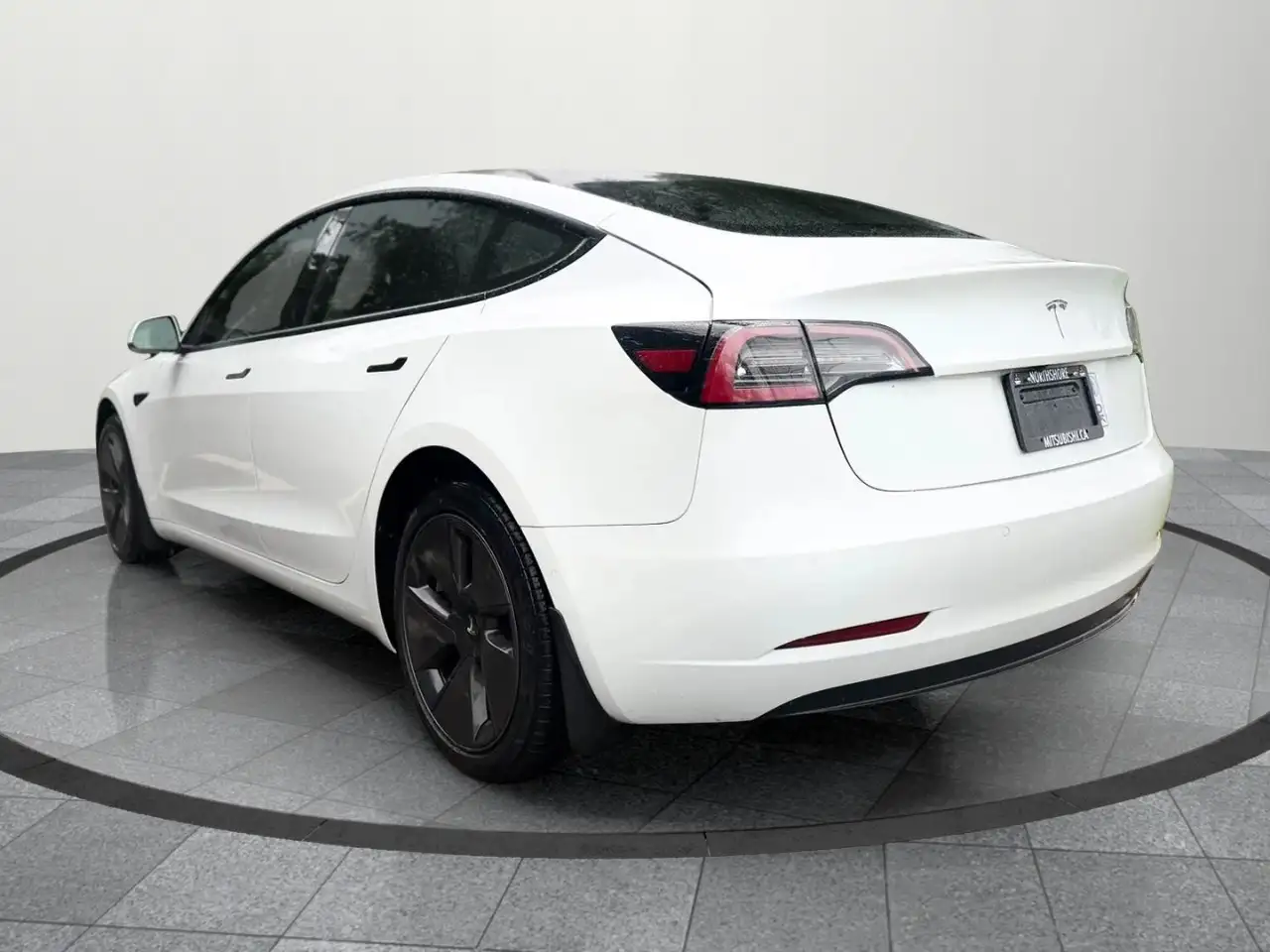 Tesla Model 3 - Image 4