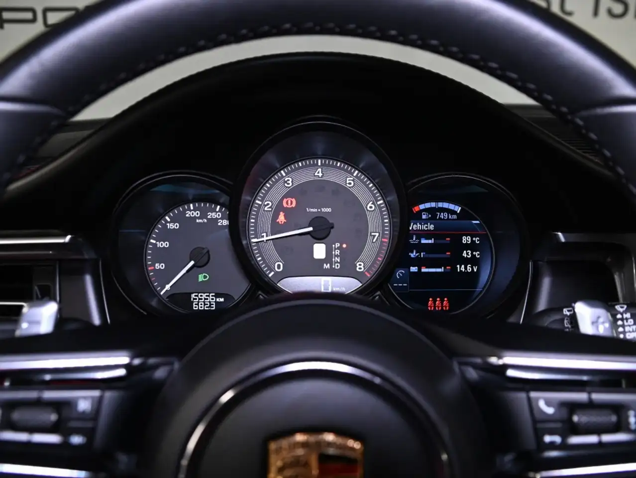 Porsche Macan - Image 17