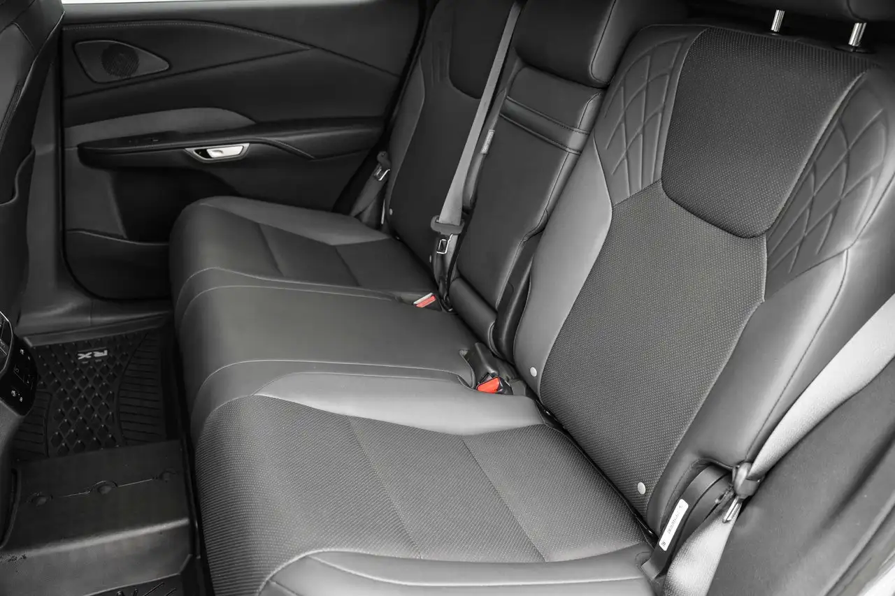 Lexus RX 350 - Image 8