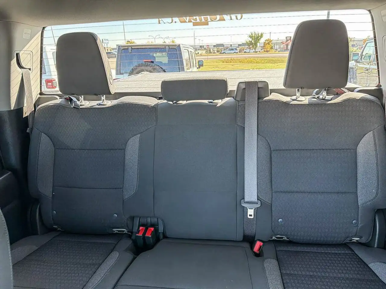 Chevrolet Silverado 1500 - Image 18
