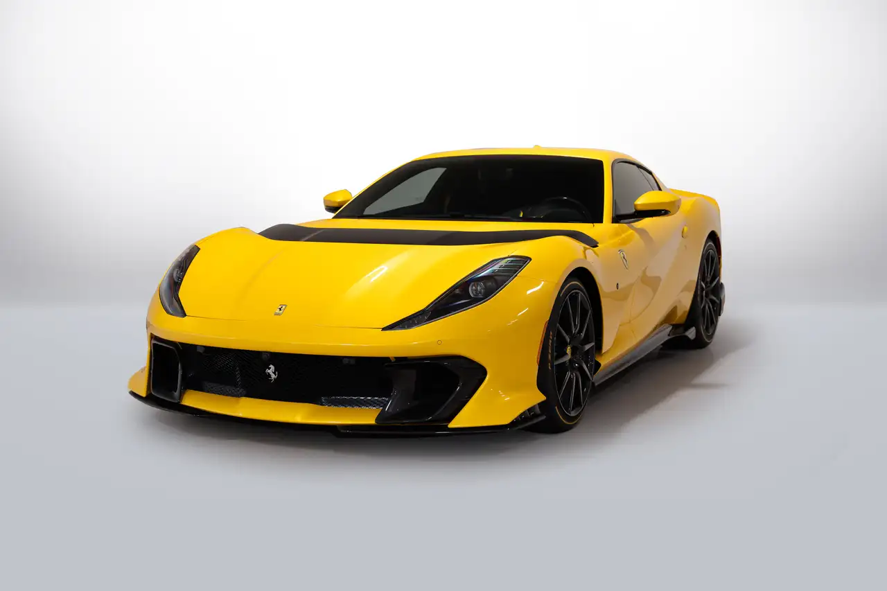 Ferrari 812