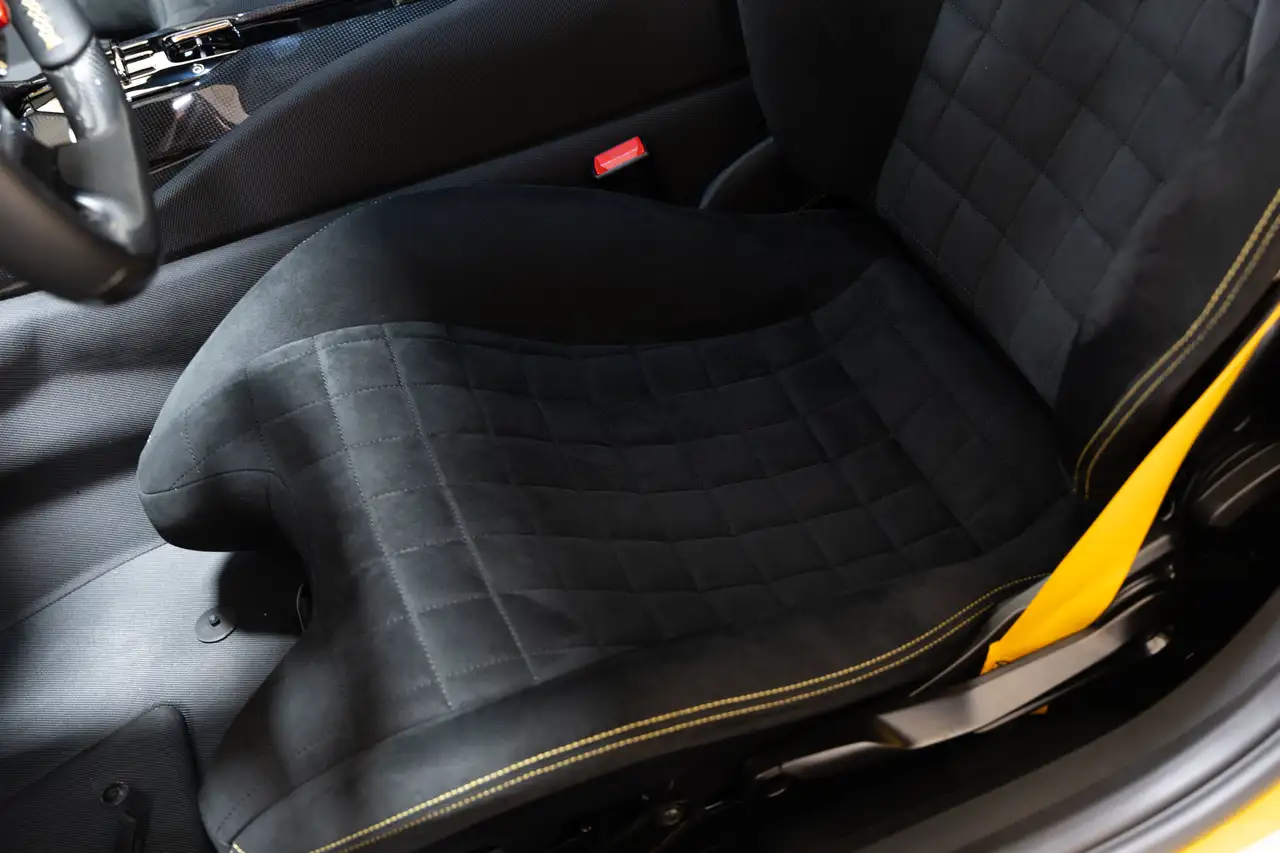 Ferrari 812 - Image 13