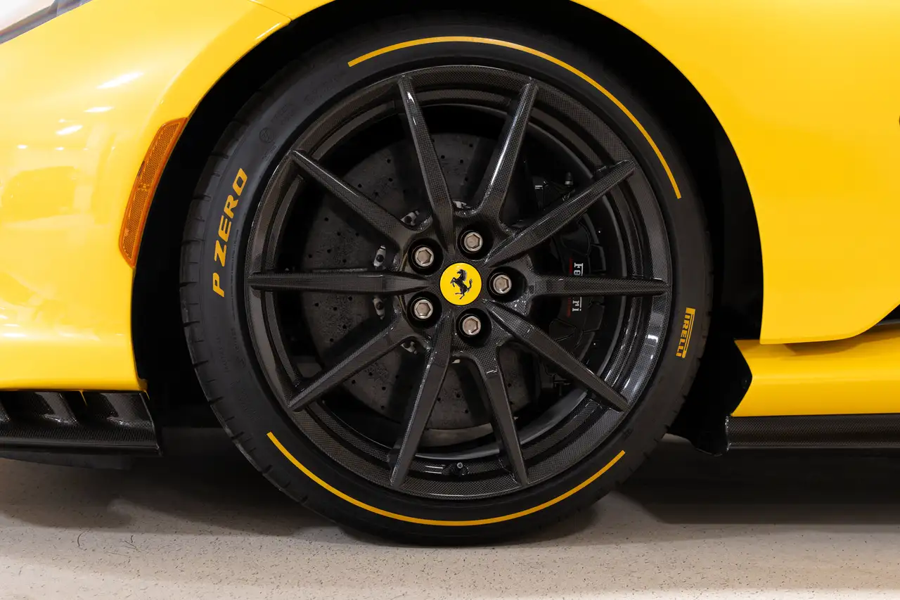 Ferrari 812 - Image 9