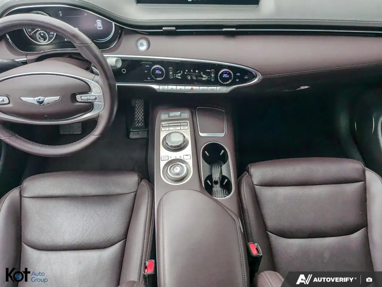 Genesis GV70 - Image 24