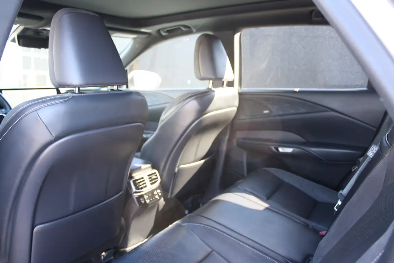 Lexus RX - Image 7