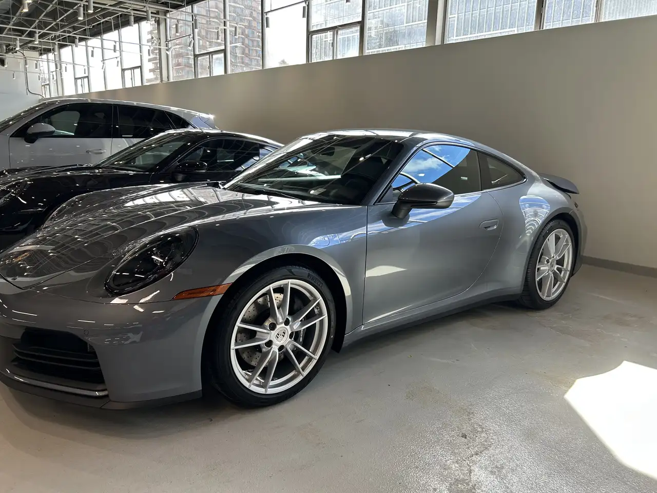 Porsche 911 - Image 7