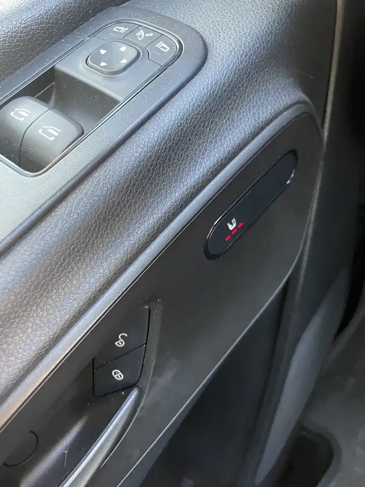 Mercedes-Benz Sprinter - Image 45