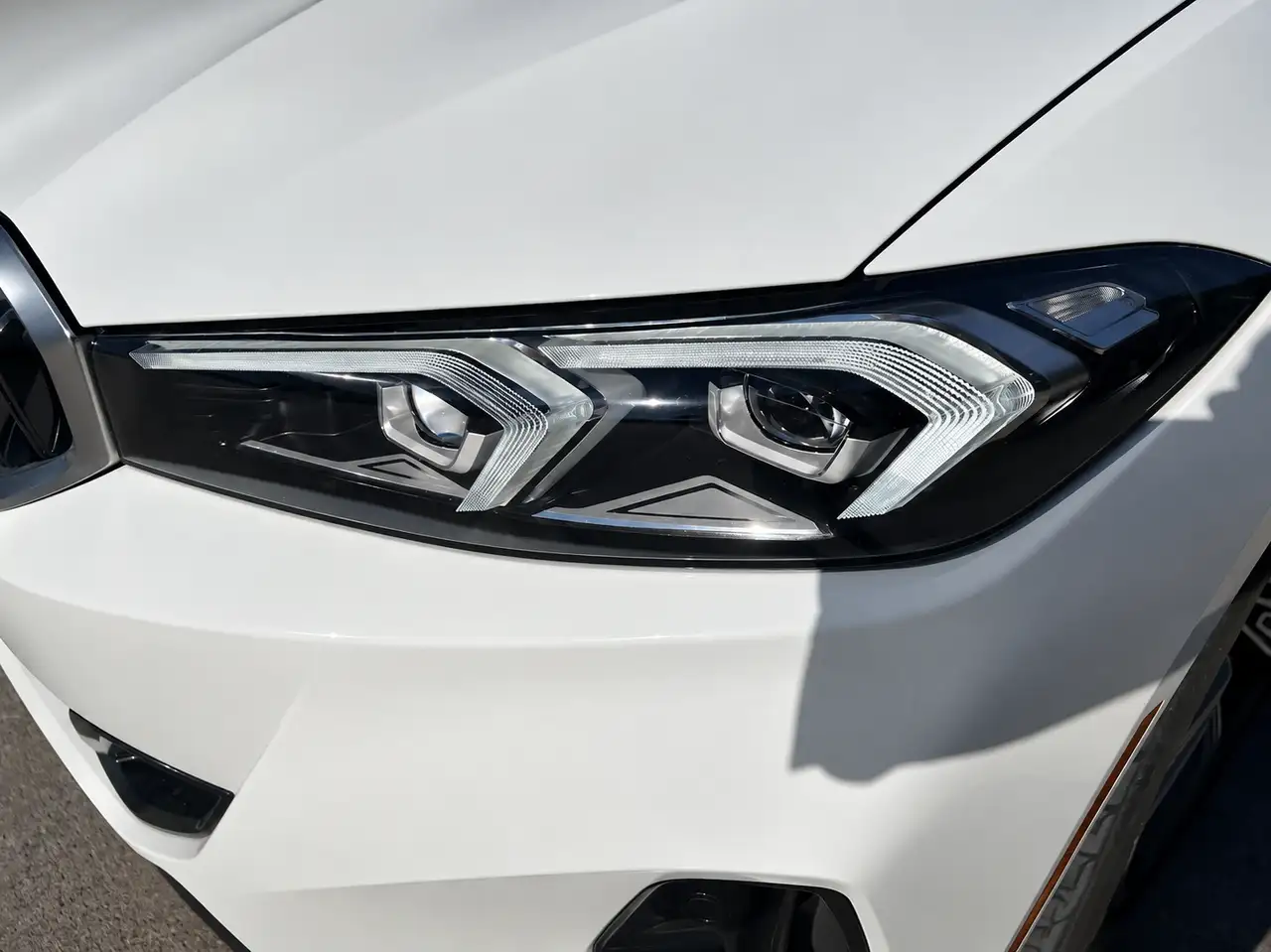 BMW 3 Series - Image 9