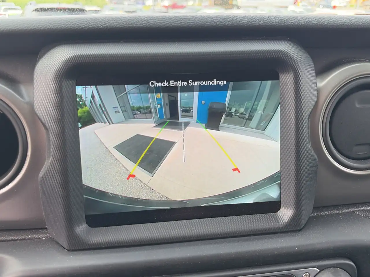 Jeep Wrangler - Image 15