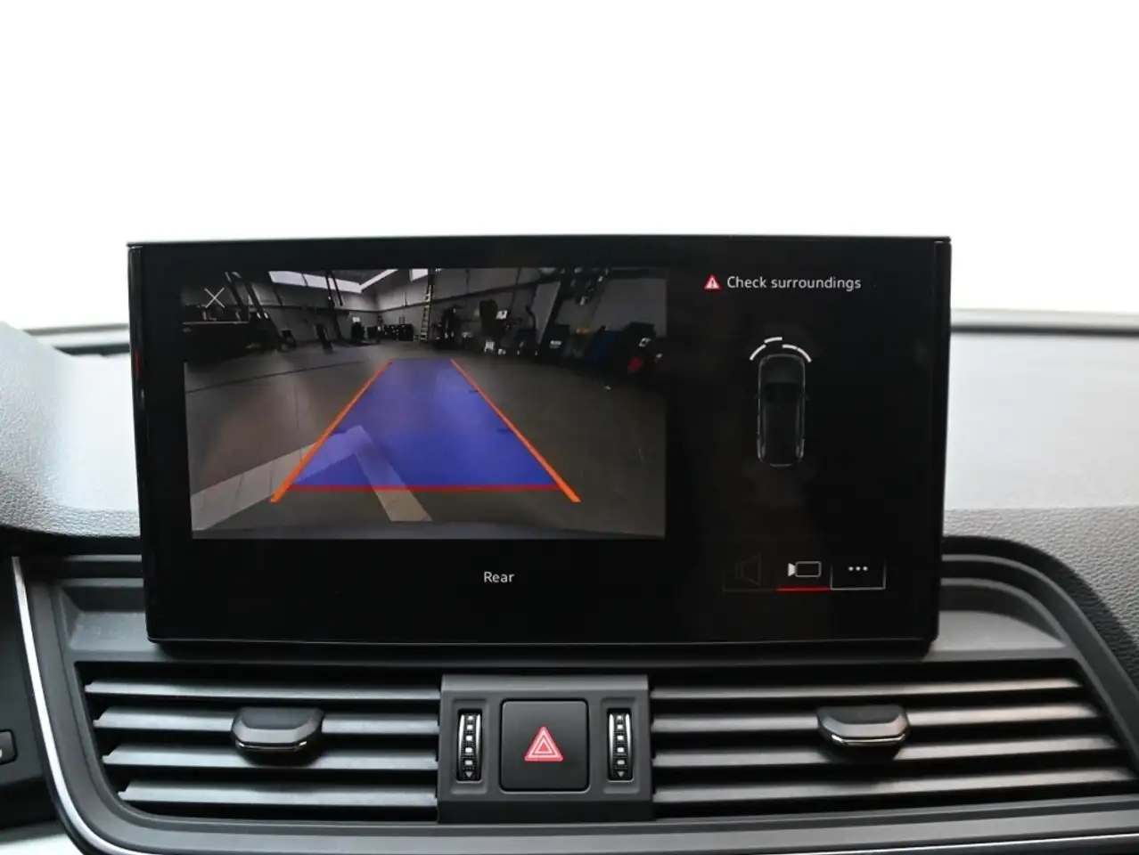 Audi Q5 - Image 23