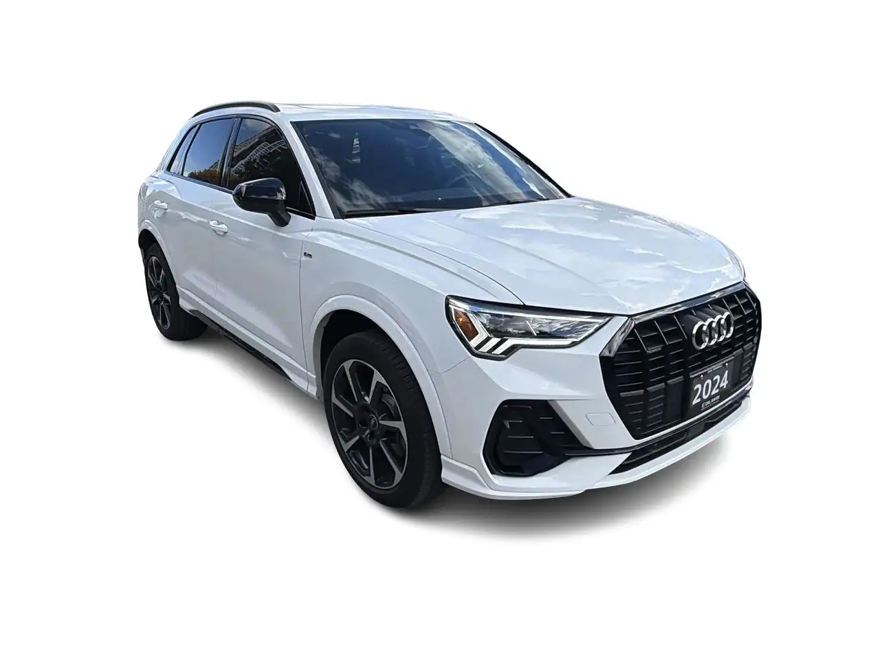 Audi Q3 - Image 2