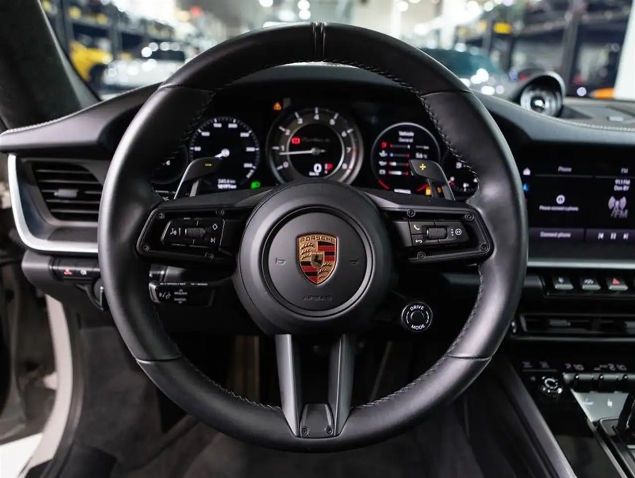Porsche 911 - Image 17