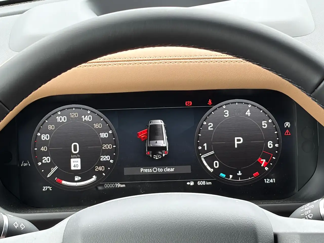 Land Rover Defender - Image 14