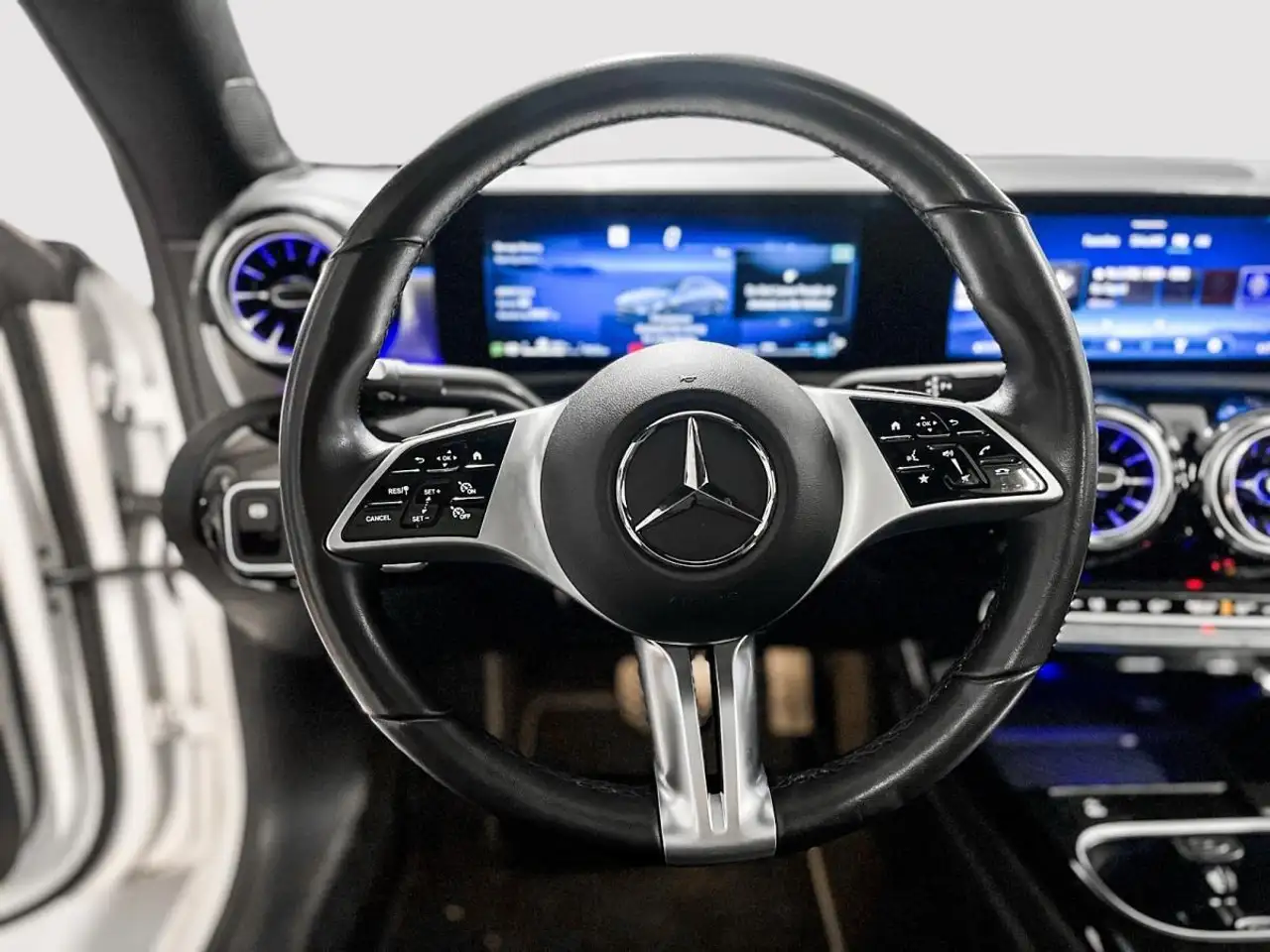 Mercedes-Benz CLA - Image 16