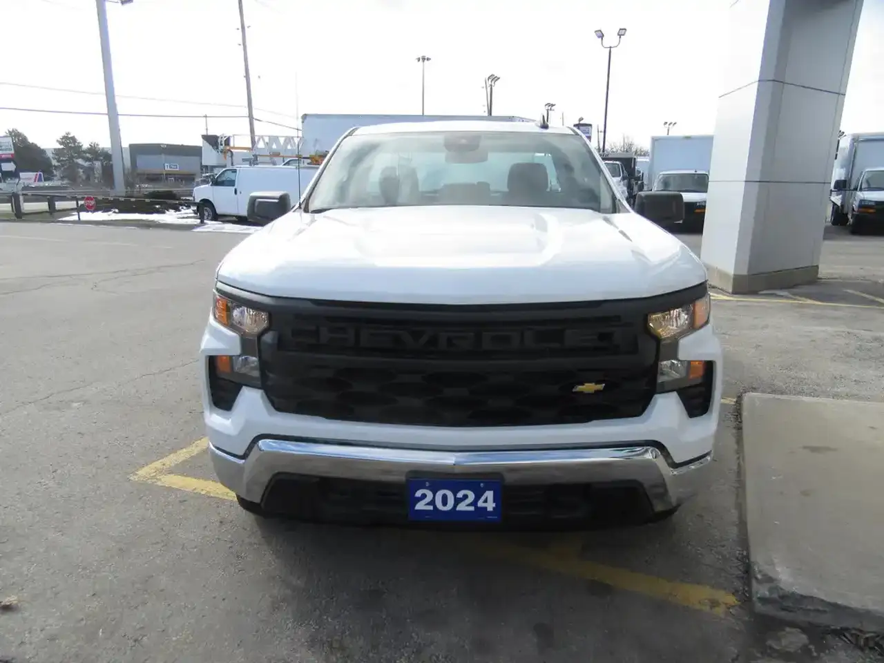 Chevrolet Silverado 1500 - Image 9