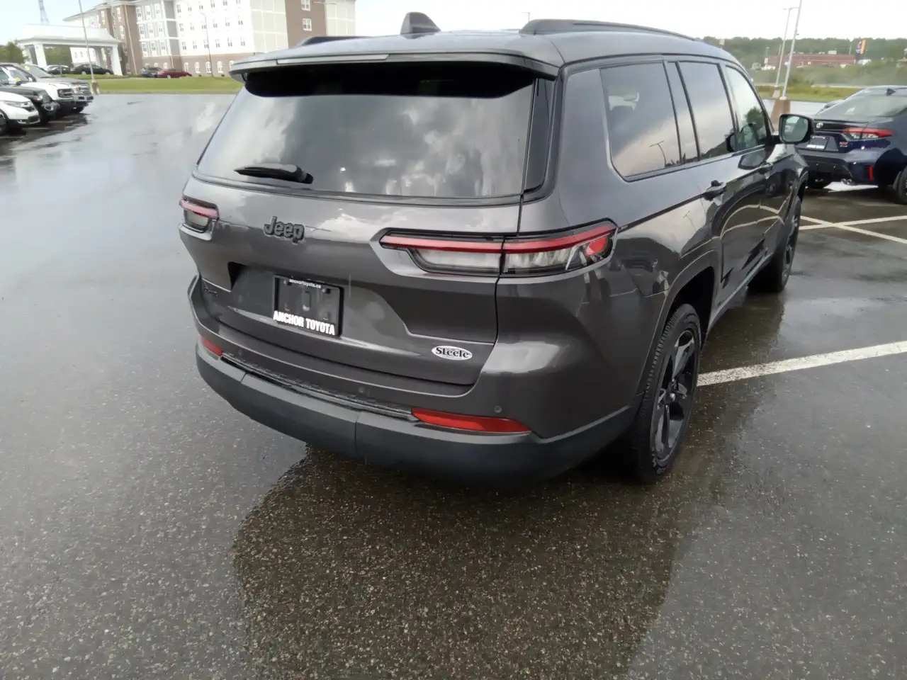 Jeep Grand Cherokee - Image 5