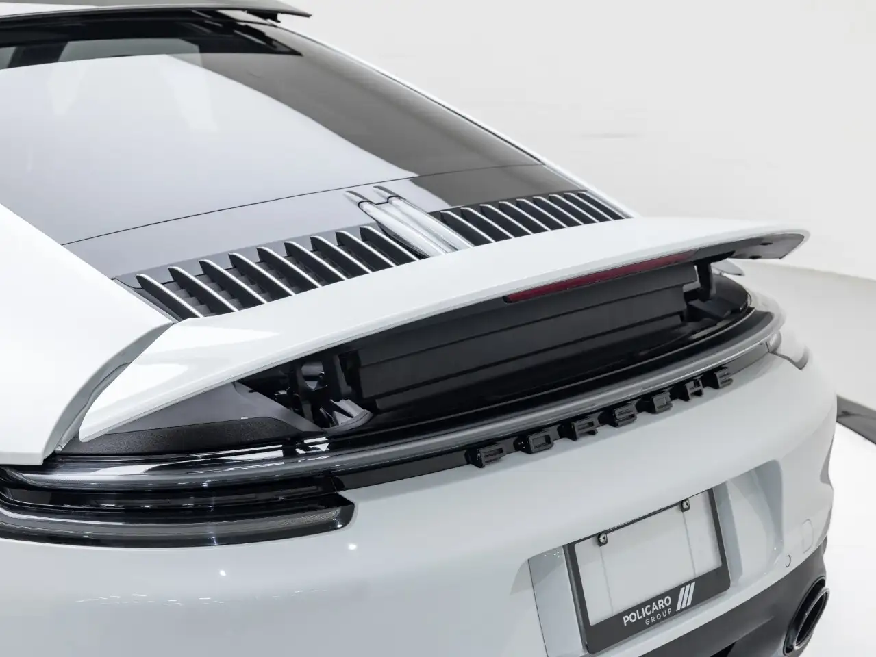 Porsche 911 - Image 8
