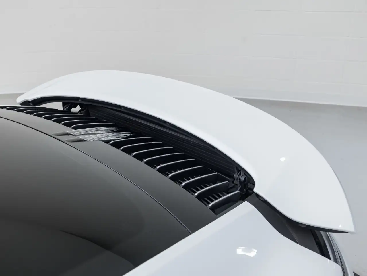 Porsche 911 - Image 9