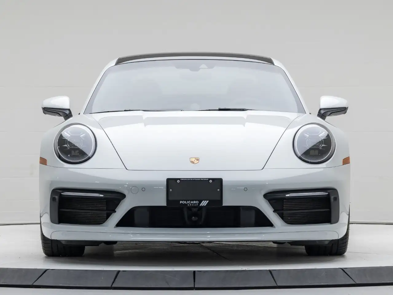 Porsche 911 - Image 5