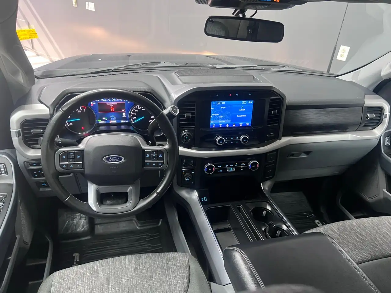 Ford F-150 - Image 24