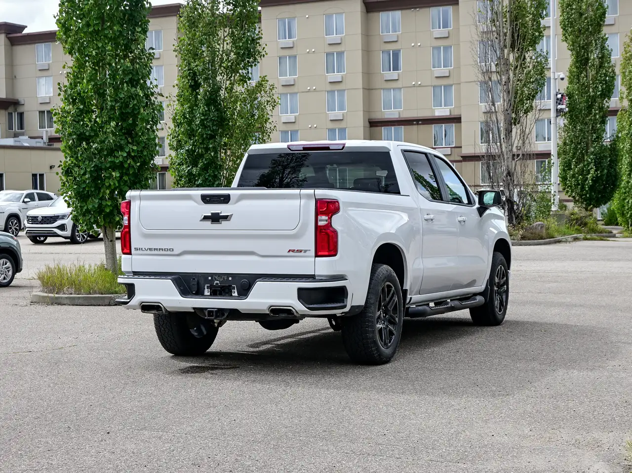 Chevrolet Silverado 1500 - Image 13