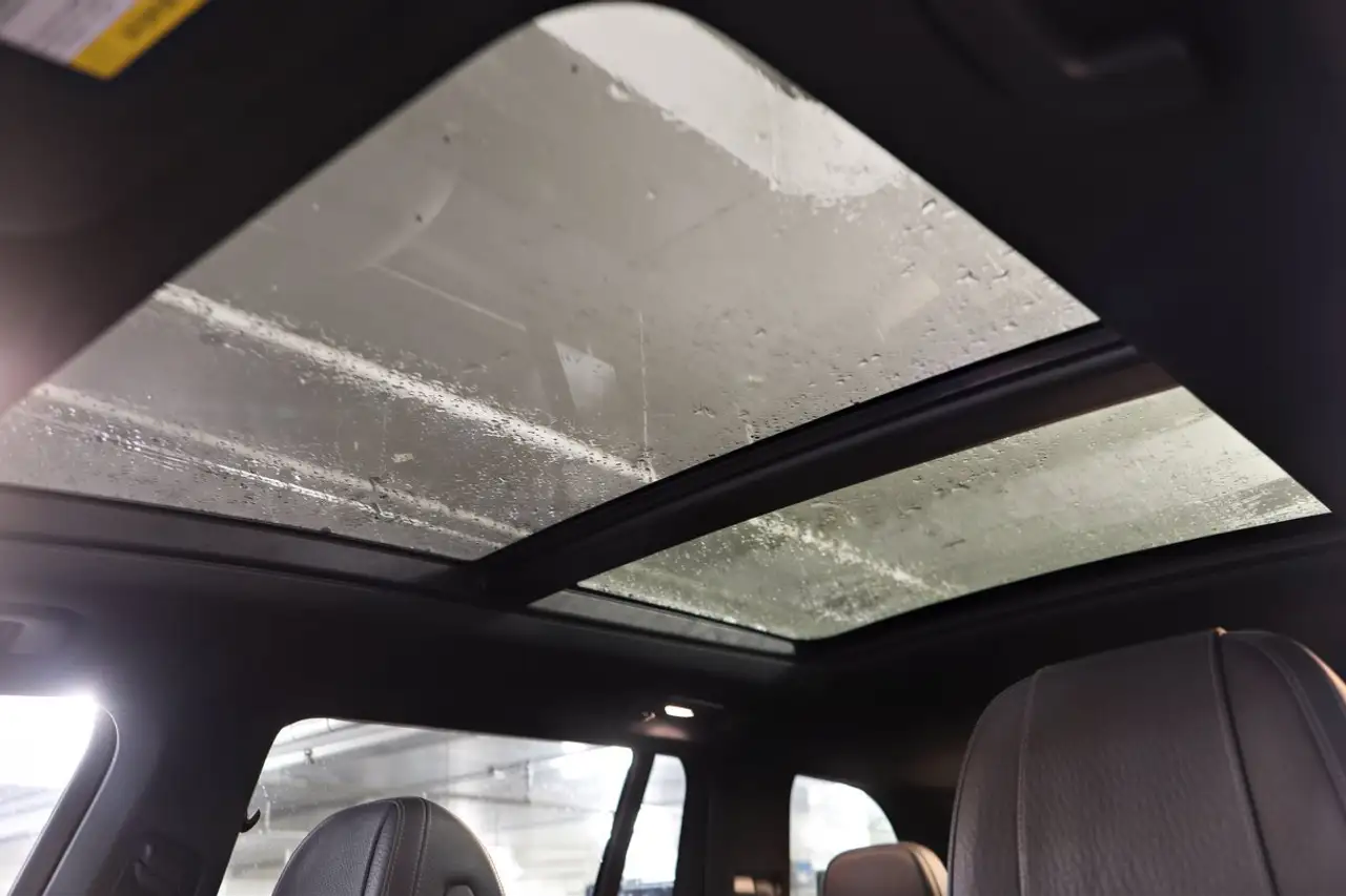 Mercedes-Benz GLS - Image 18