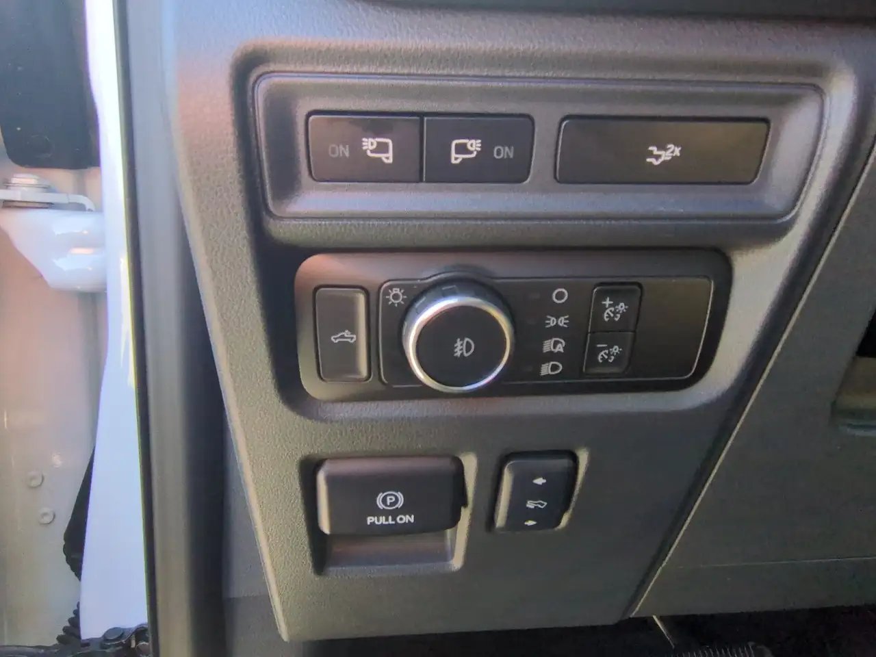 Ford F-150 - Image 15