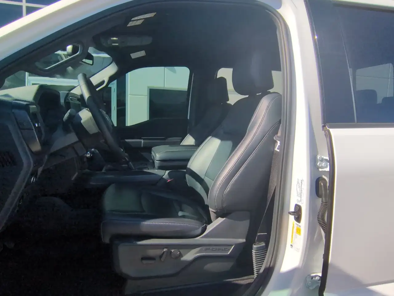 Ford F-150 - Image 11