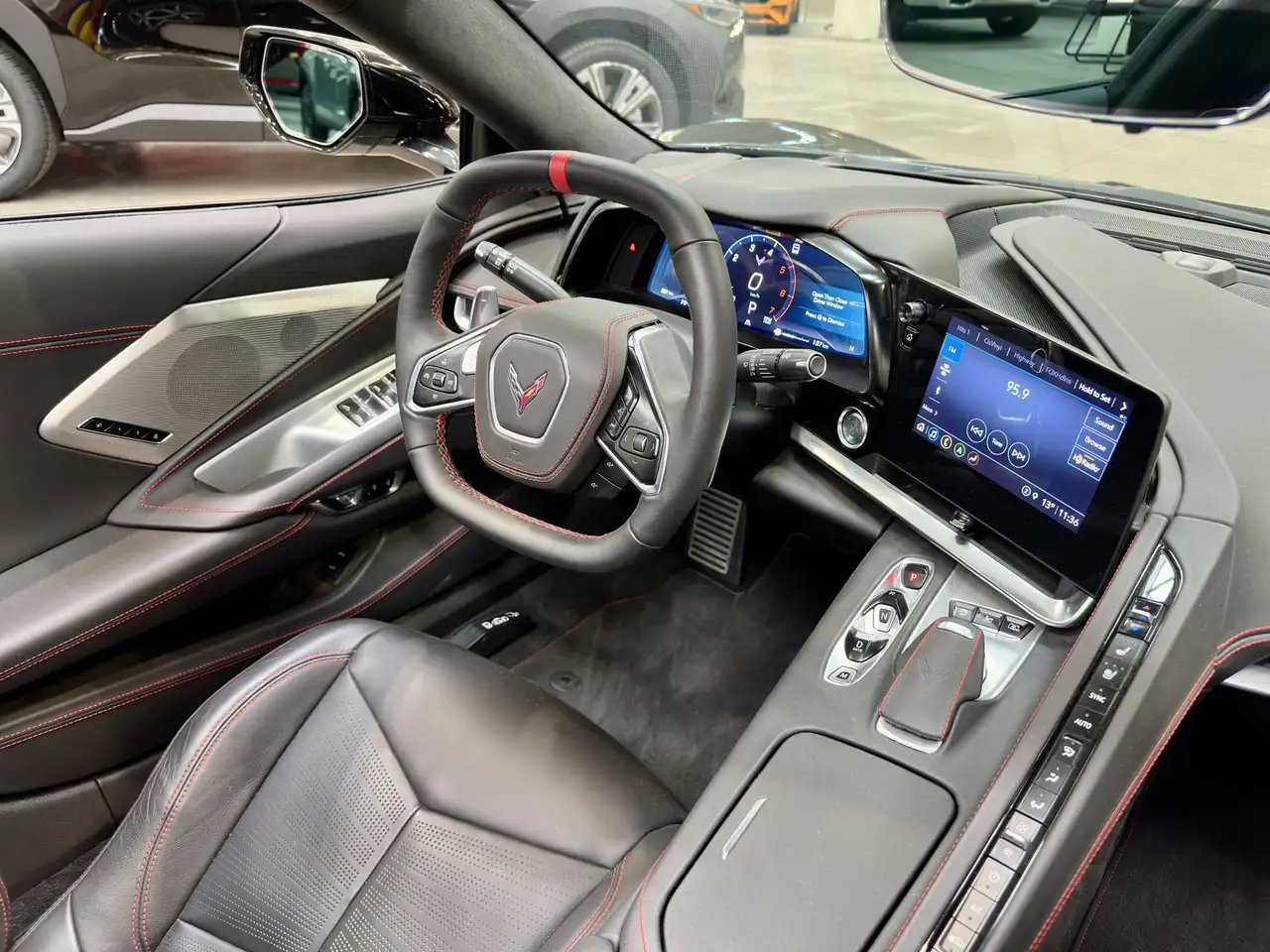 Chevrolet Corvette - Image 25