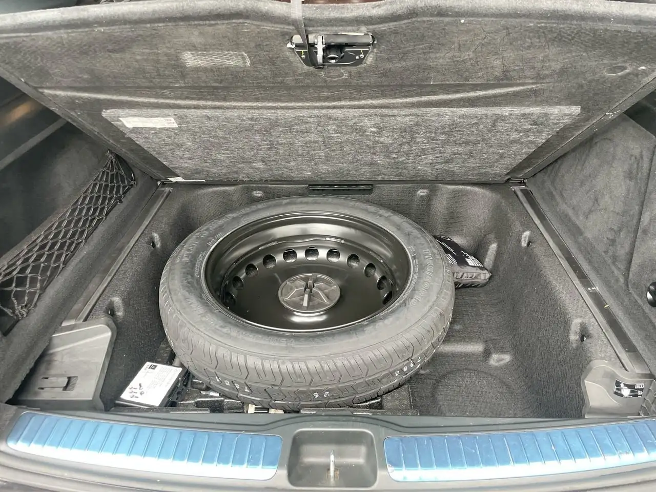 Mercedes-Benz GLE - Image 33