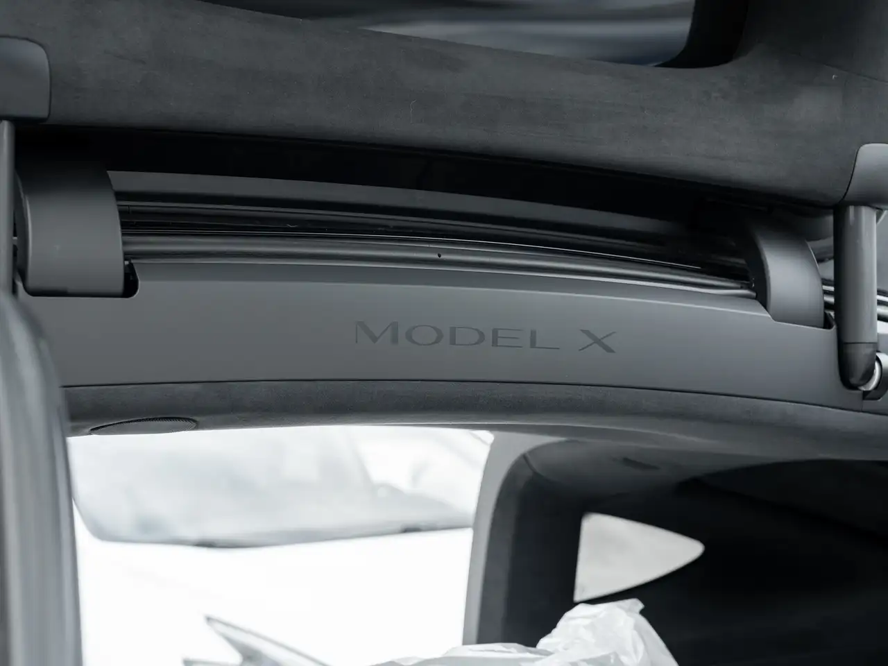 Tesla Model X - Image 7