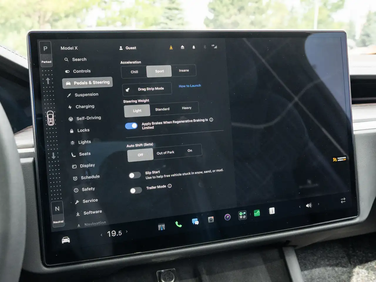 Tesla Model X - Image 27