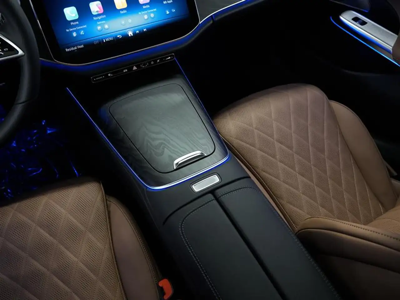 Mercedes-Benz E-Class - Image 33