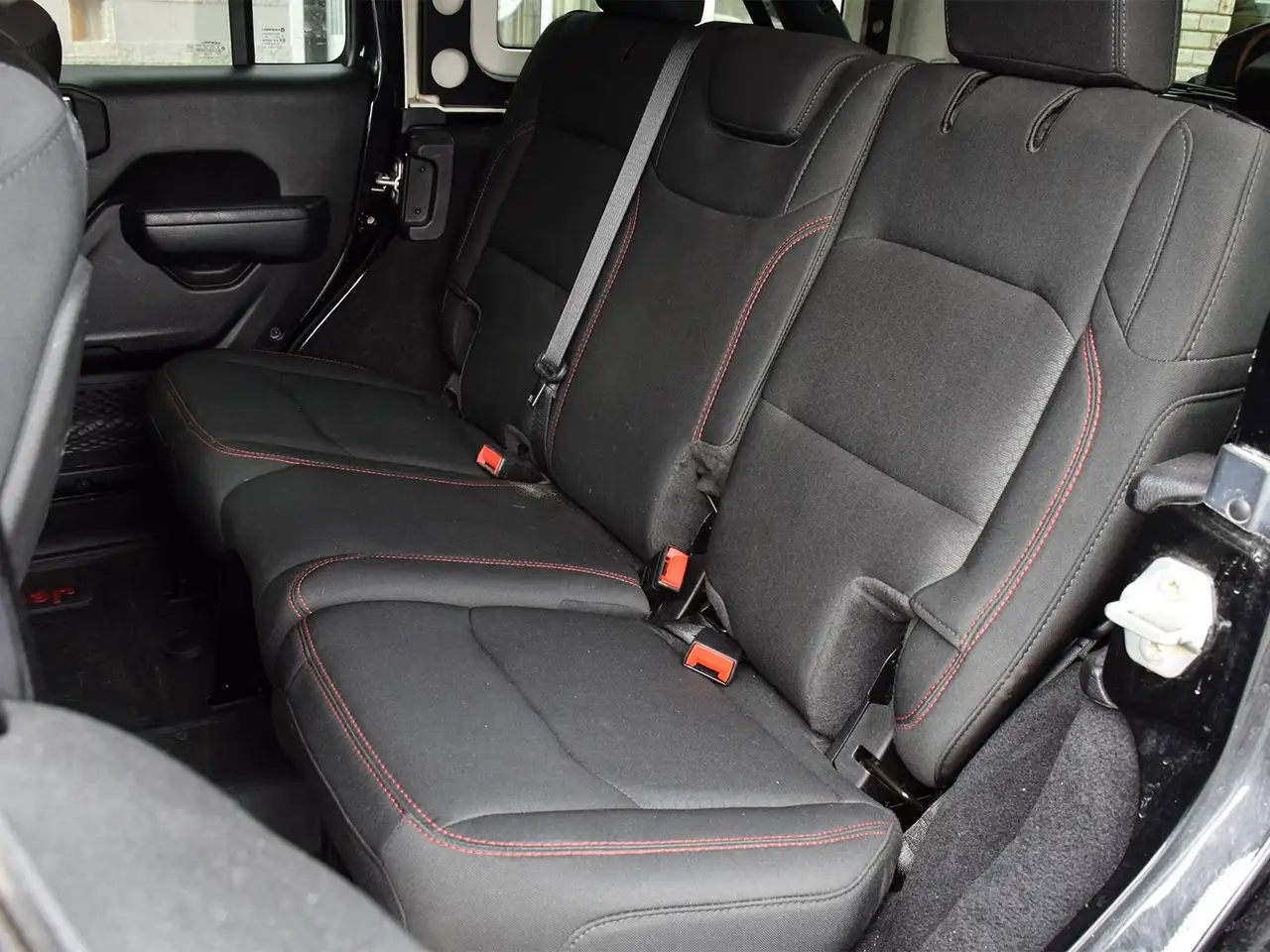 Jeep Wrangler - Image 21