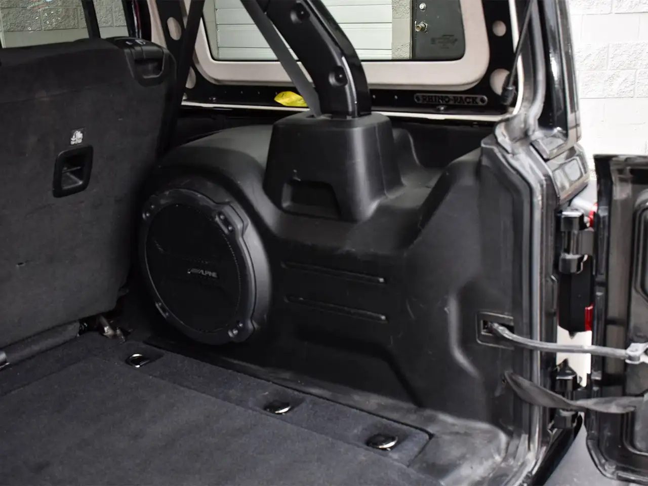 Jeep Wrangler - Image 27