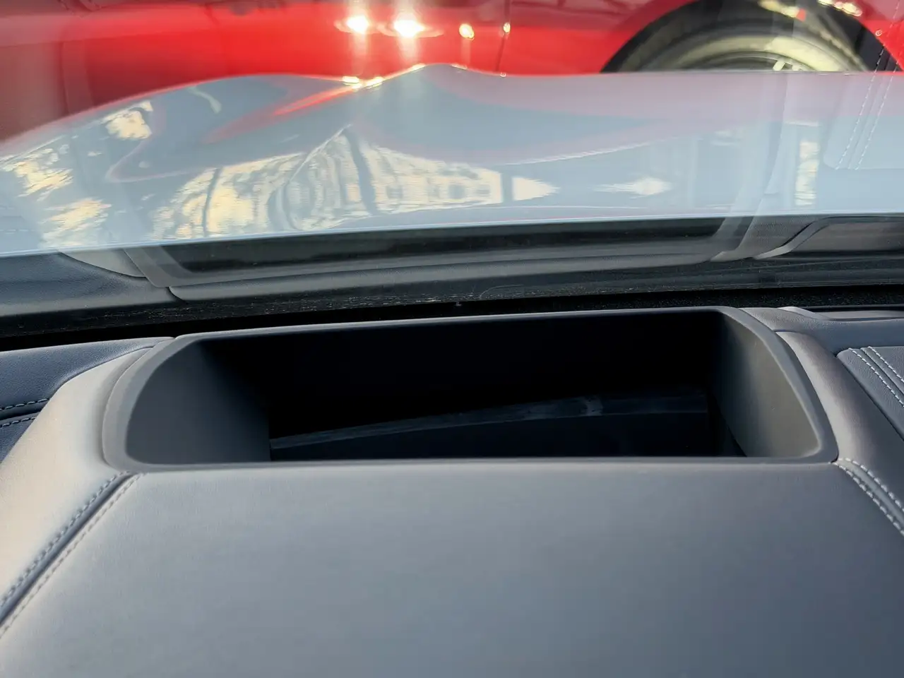 BMW 8 Series - Image 36
