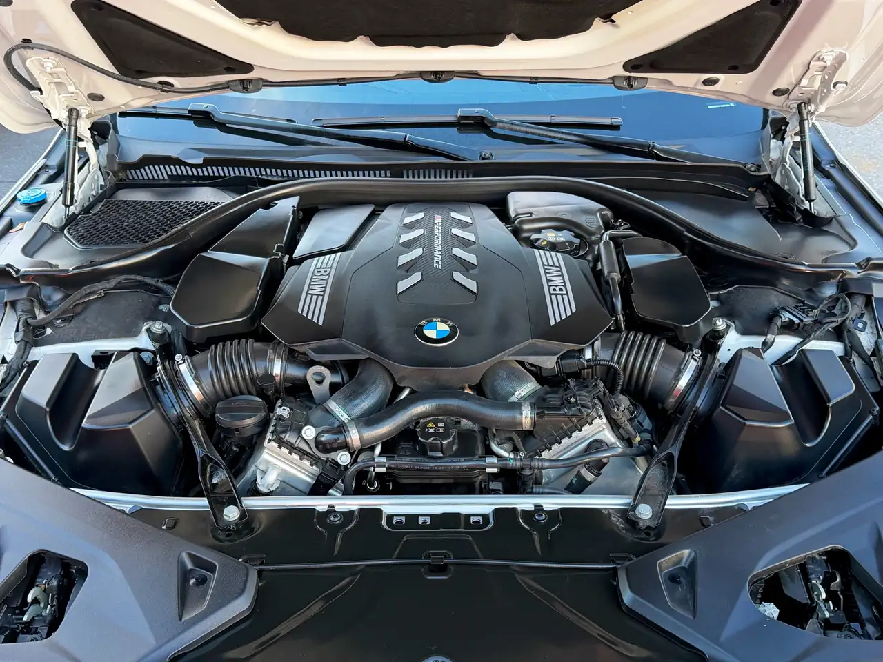 BMW 8 Series - Image 45