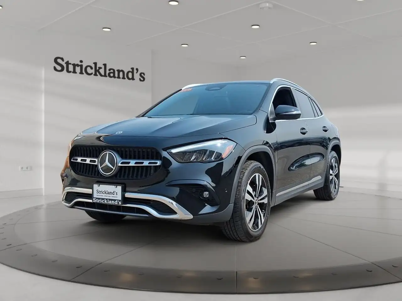 Mercedes-Benz GLA - Image 1