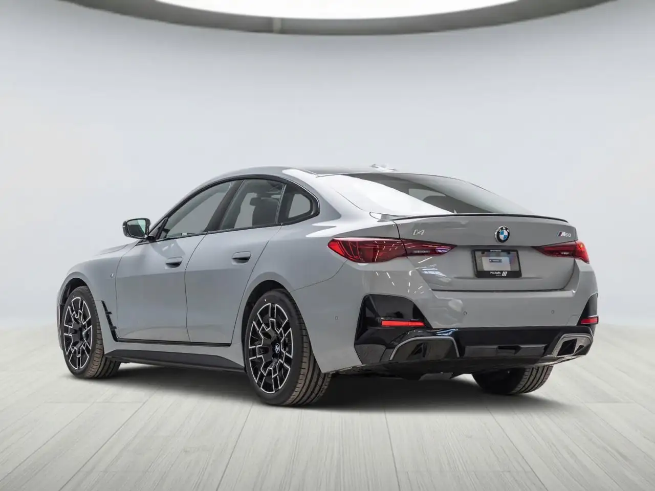 BMW i4 - Image 5