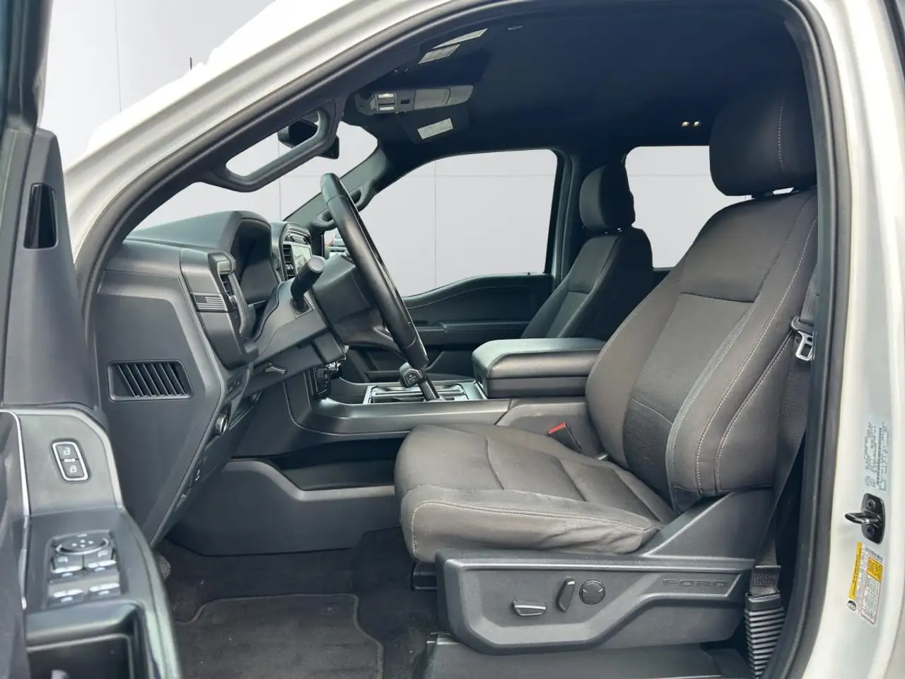 Ford F-150 - Image 31