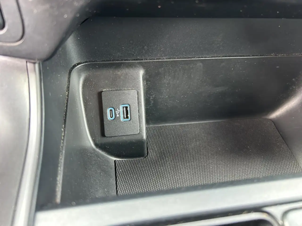 Ford F-150 - Image 49