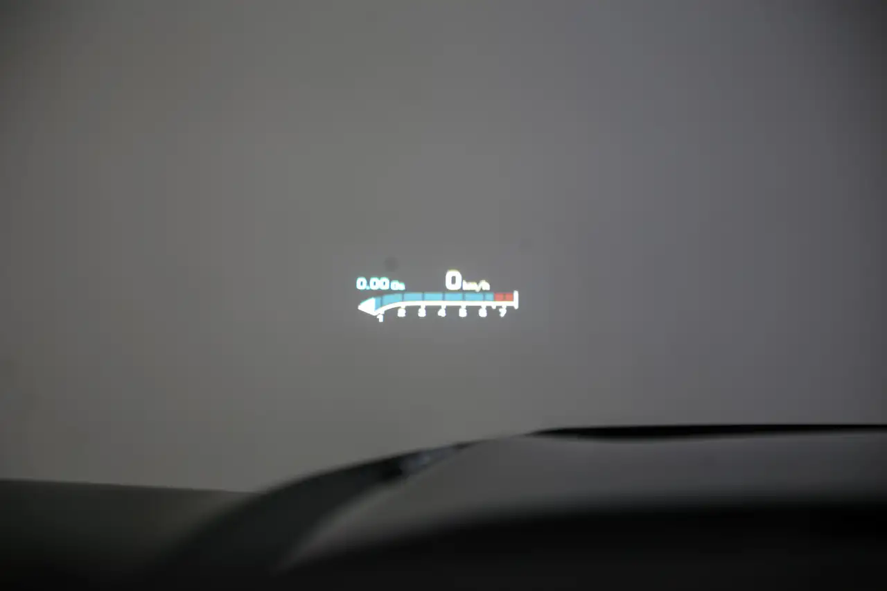 Chevrolet Camaro - Image 28