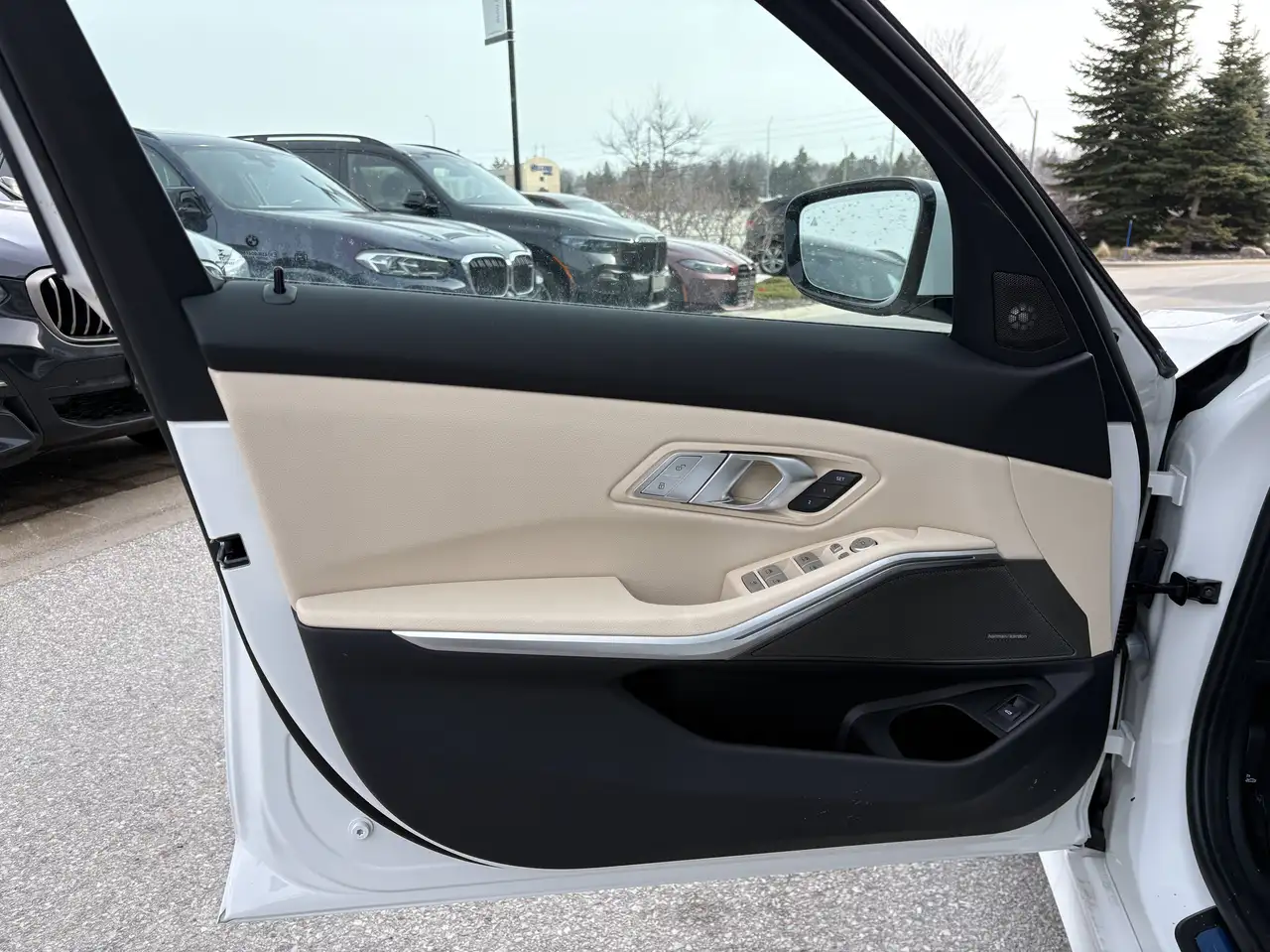 BMW 3 Series - Image 14