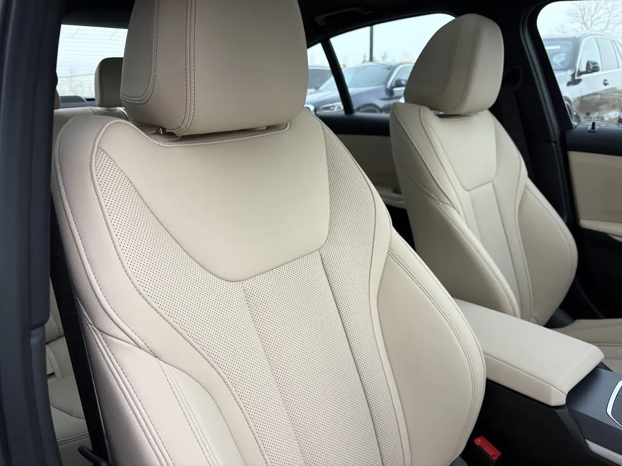 BMW 3 Series - Image 21