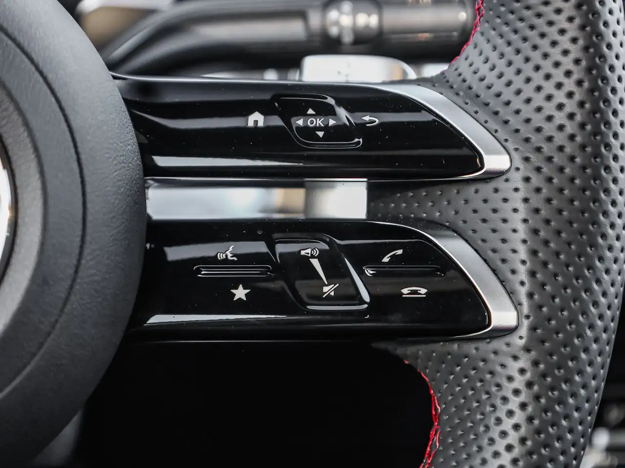 Mercedes-Benz EQB - Image 20