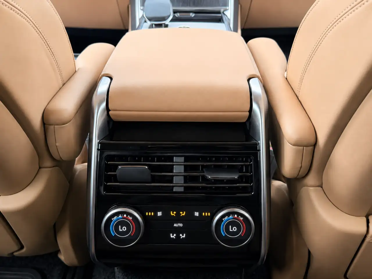 Land Rover Range Rover - Image 35