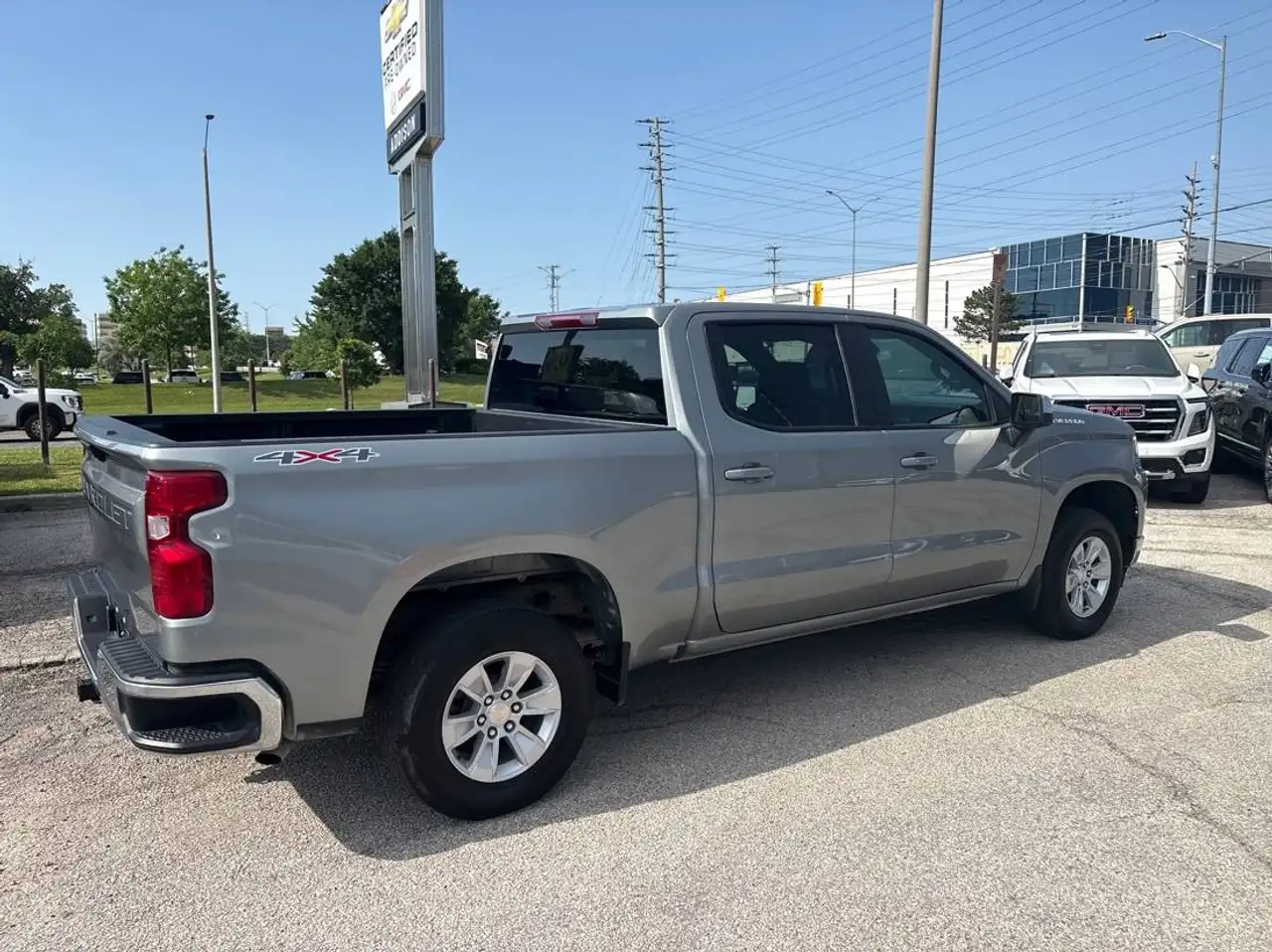 Chevrolet Silverado 1500 - Image 9