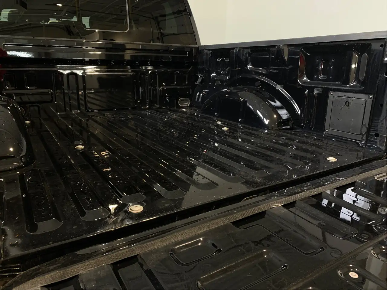 Ford F-150 - Image 14